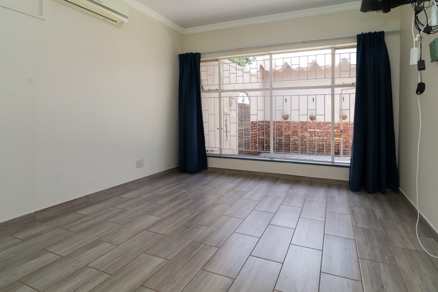 2 Bedroom Property for Sale in La Hoff North West